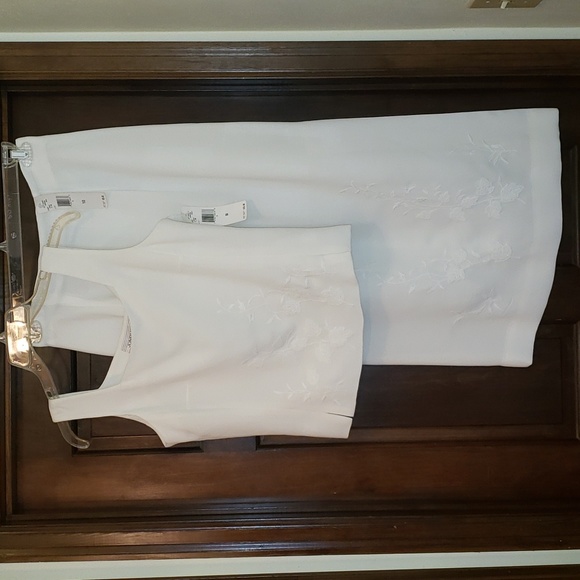 Jones New York Dresses & Skirts - Jones Wear 2 Piece Set 8 / 10 NWT